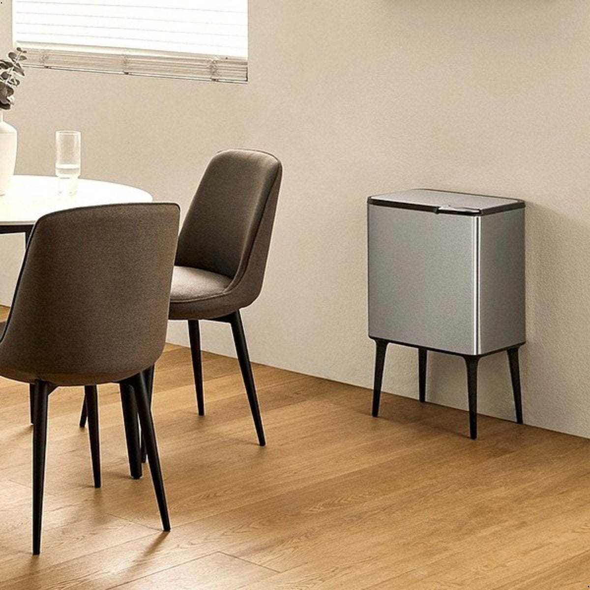 Cherchie prullenbak op pootjes - 33 + 3 L - Zilver - Modern